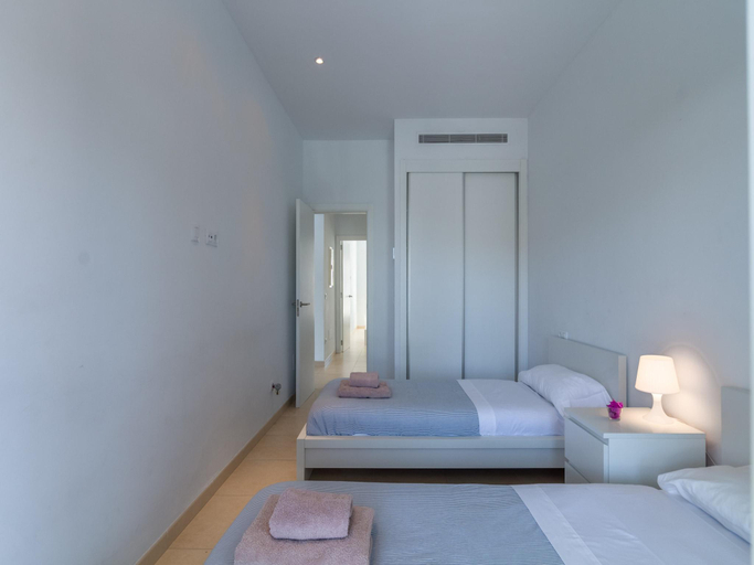 Bedroom 2, Beachside Mar II Villa in Barcares, Baleares