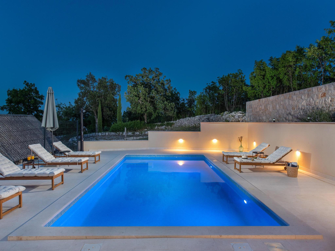 Others 2, Kreševo Family Villa with heated Pool, Šestanovac