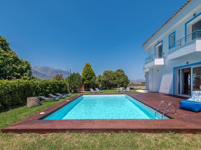 Others 5, Beautiful 5bedroom villa big pool, close to beach!, Crete
