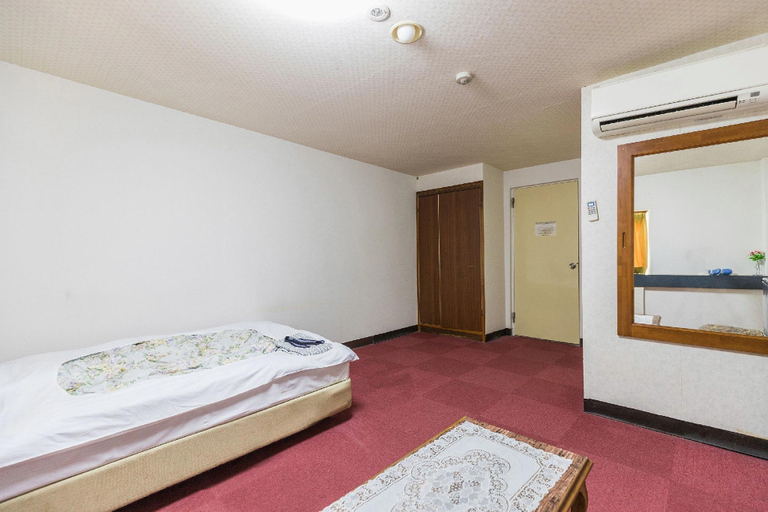 Bedroom, Tabist Joetsu Central Hotel Takada Nakamachi, Jōetsu