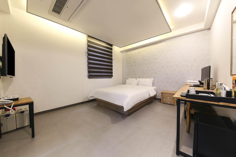 Bedroom 4, Hwaseong Moon, Hwaseong