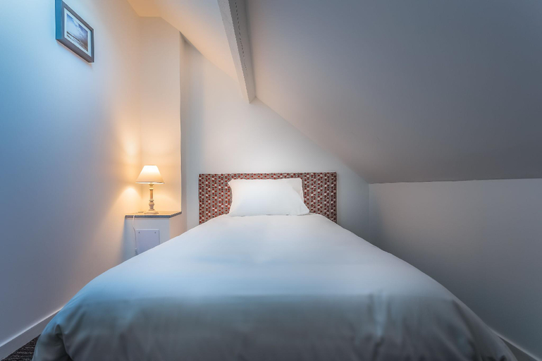 Bedroom, Logis Hotel des Marais Salants, Loire-Atlantique