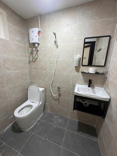 Bathroom 3, Hat Nang Garden - Homestay & Restaurant, Ho Chi Minh City