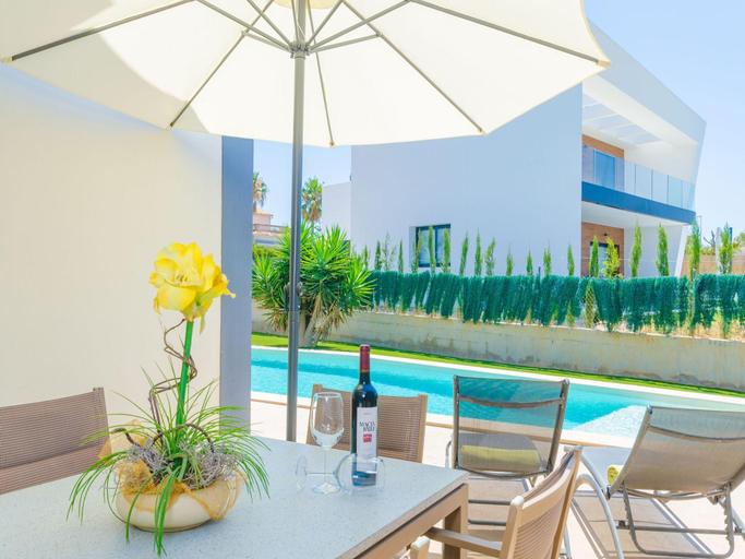 Others 4, La Primera - Villa With Private Pool In Sa Torre, Baleares