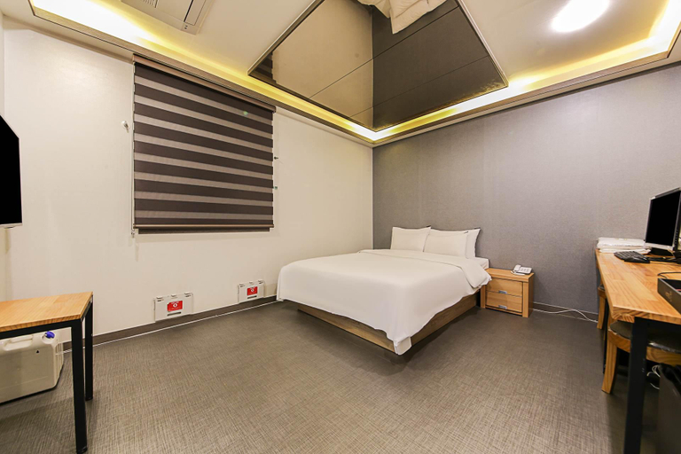 Bedroom 2, Hwaseong Moon, Hwaseong