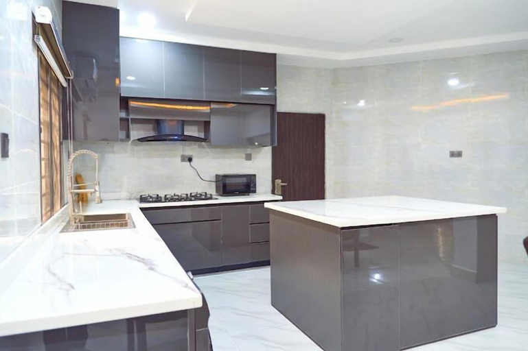 Others 5, Carter's Luxury Apartment, Eti-Osa