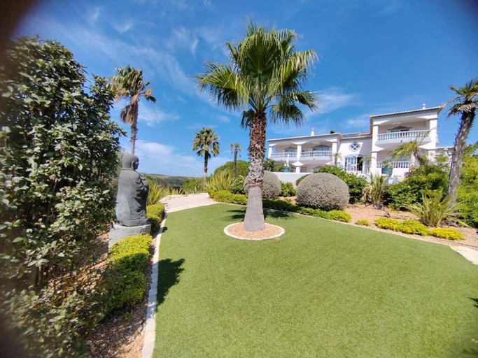 Others 2, Bedroom in a Villa, Budens, Vila do Bispo