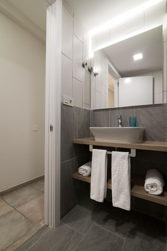 Bathroom 2, ApartHotel Idafe, Las Palmas