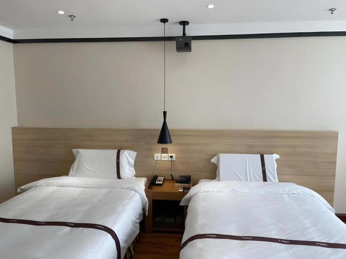 Bedroom 2, Gya Hotel Tangshan Qian'an Fortune Center, Tangshan