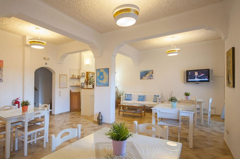 Food & Drinks 5, Santa Elena, South Aegean