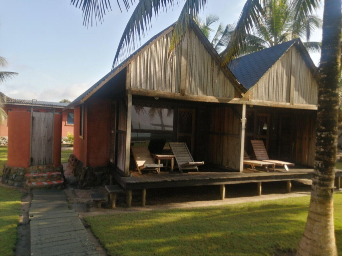 Others 2, FANTAS FOLLY BEACH LODGE, Ahanta West