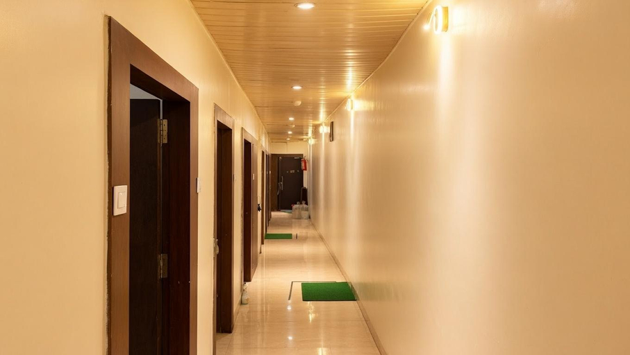 Public Area 2, Hotel Embassy Suites - BKC Mumbai, Mumbai Suburban