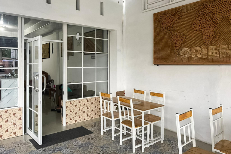 Public Area 3, RedDoorz @ Orien Guesthouse Pematang Siantar, Pematangsiantar