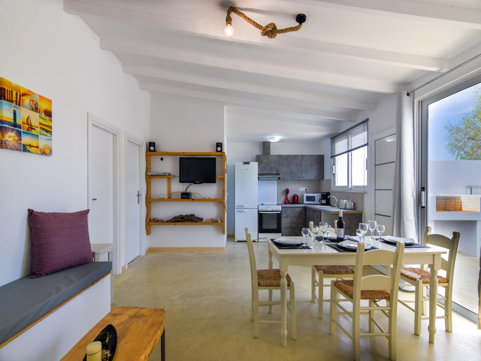 Others 2, Villa in Sfakaki with Private Pool & Beach Access, Crete
