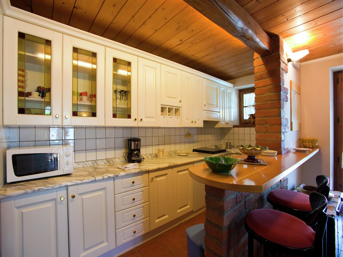 Others 4, Villa in Tuscany with Pool and Valley Views, Arezzo