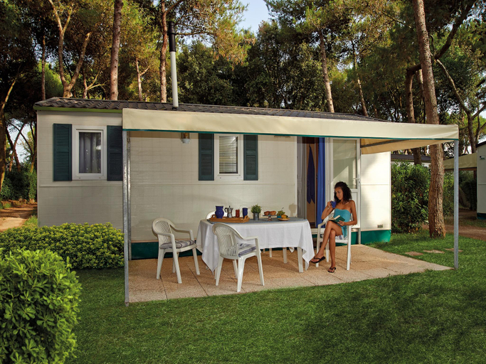 Others 4, Sunny Chalet in Baia Domizia, Caserta