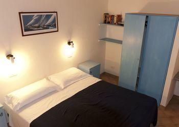 Others 4, Residence "Il Cicero", Messina