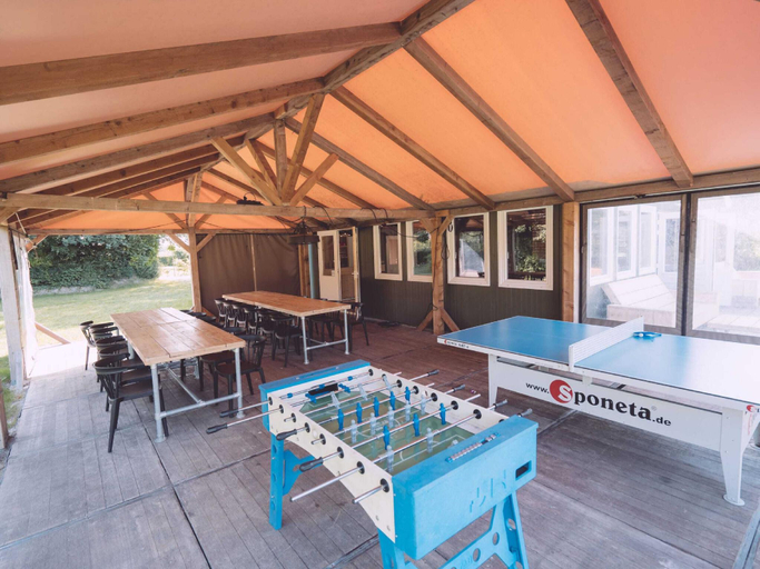 Others 5, Group Stay in Eigen Wijze near Playing Field, Noordoostpolder