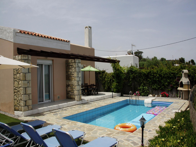 Others 4, Villa in Loutra with Pool near Rethymno, Crete