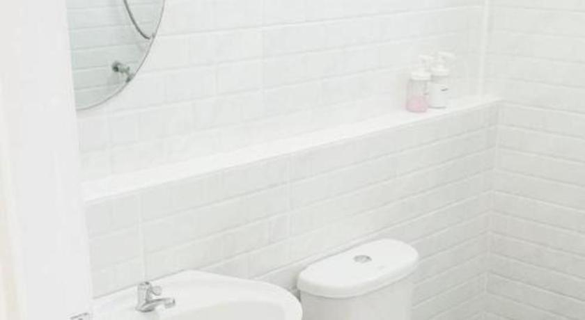 Bathroom 5, Castle House Resort, Muang Nakhon Nayok