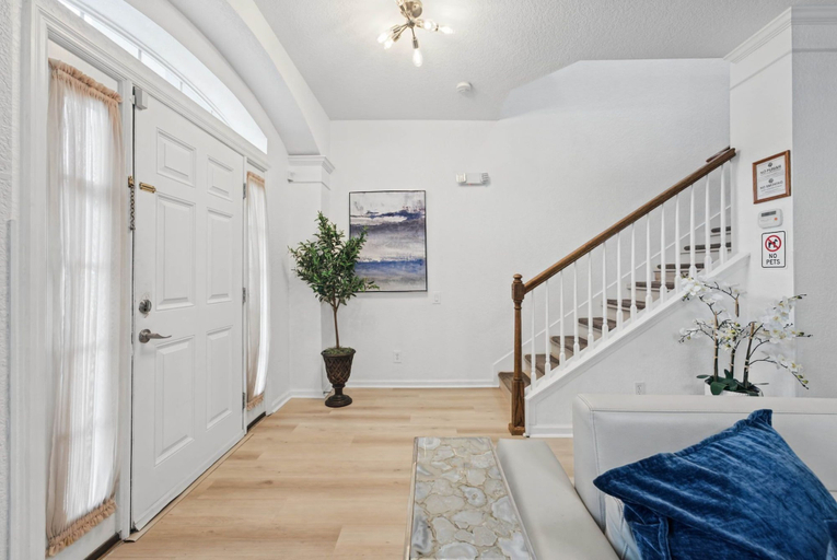Others 3, 6BR Windsor Hills Home Near Disney With Pool, Osceola
