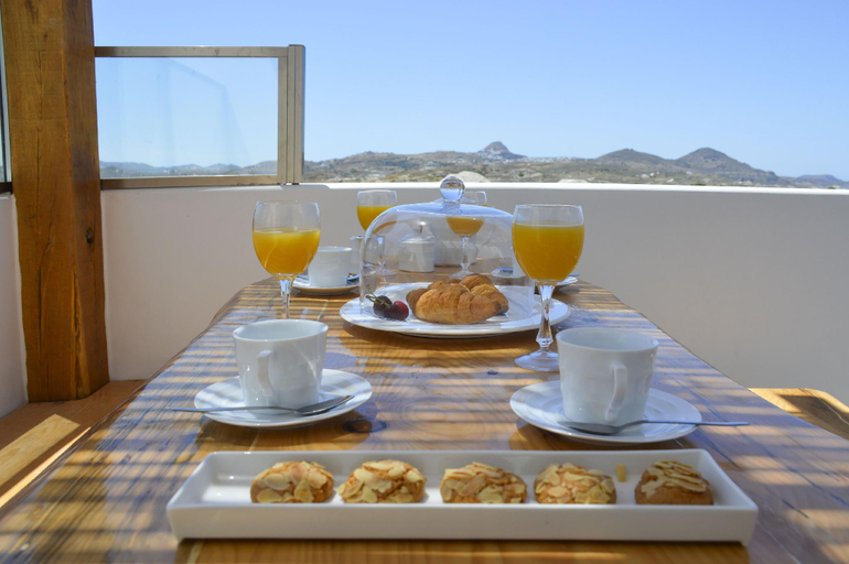 Food & Drinks 5, Milos Zen Suites, South Aegean