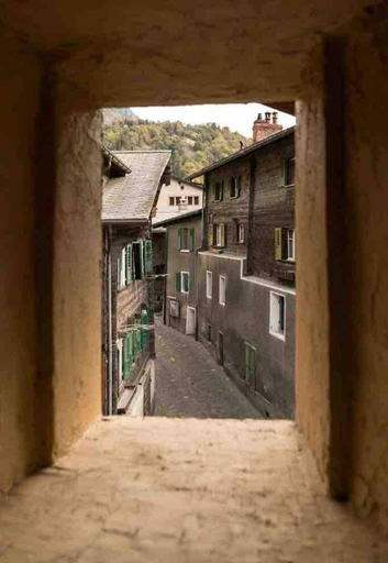 Others 5, Historic apartment in the old village of Naters, Brig