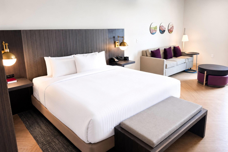 Bedroom 3, La Quinta Inn & Suites by Wyndham Mebane, Alamance