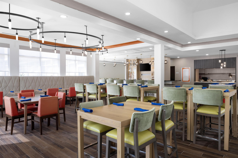 Food & Drinks 5, Hilton Garden Inn Chesapeake/Suffolk , Suffolk