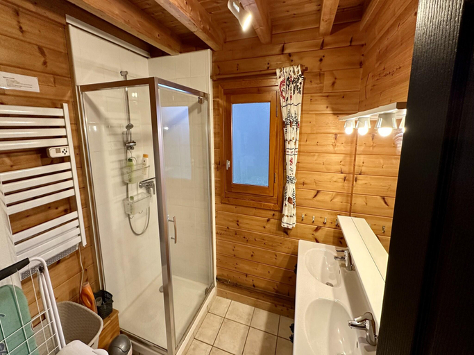 Bathroom 4, Breezy nook near the ski resort, Puy-de-Dôme