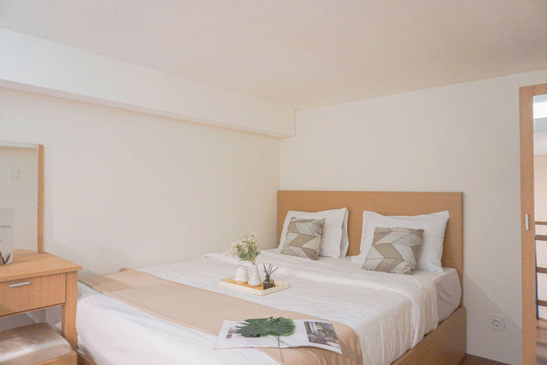 Bedroom, Good And Warm Studio Loft At Apple 1 Condovilla Apartment, South Jakarta