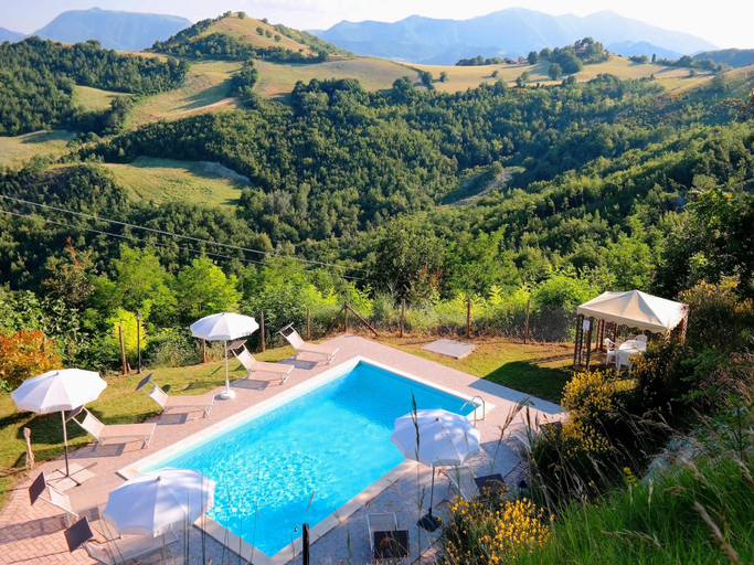 Others 3, Villa in Marche with Pool & Panoramic Views, Pesaro E Urbino