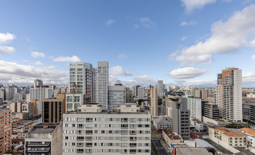 Others 5, Comfortable and Complete Stay in Downtown Curitiba - ECL, Curitiba