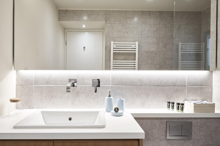 Others 3, Charitos IΧ, Chic n modern 2BD Apt, Attica