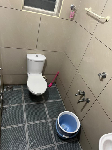 Bathroom 3, Dream Way Residency, Ernakulam