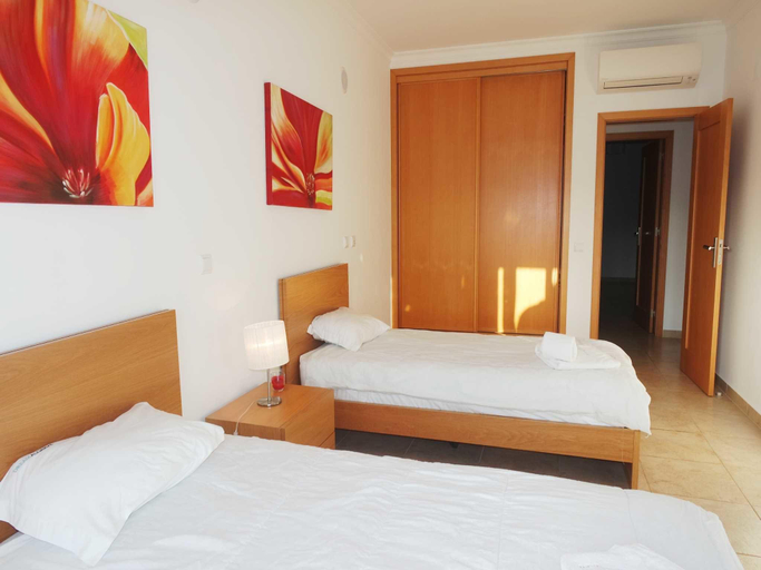 Others 1, B26 - Palmeiras Top-Floor Apartment, Lagos