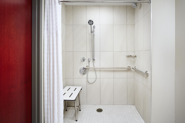 Bathroom 4, Embassy Suites by Hilton Hampton Convention Center, Hampton