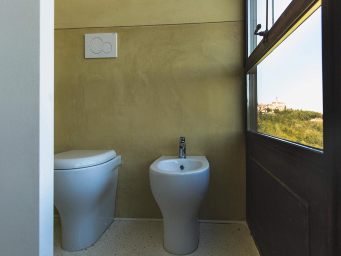 Bathroom 5, Lavish villa with spa, pool, Turkish bath, Alessandria