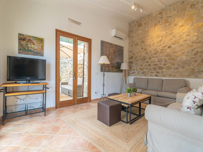 Others 2, Ses Cases Velles De Son BarÓ - Villa With Pool, Baleares