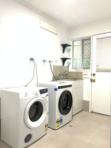 Others 5, Charming 3 Bedroom House in Brisbane, Seventeen Mile Rocks