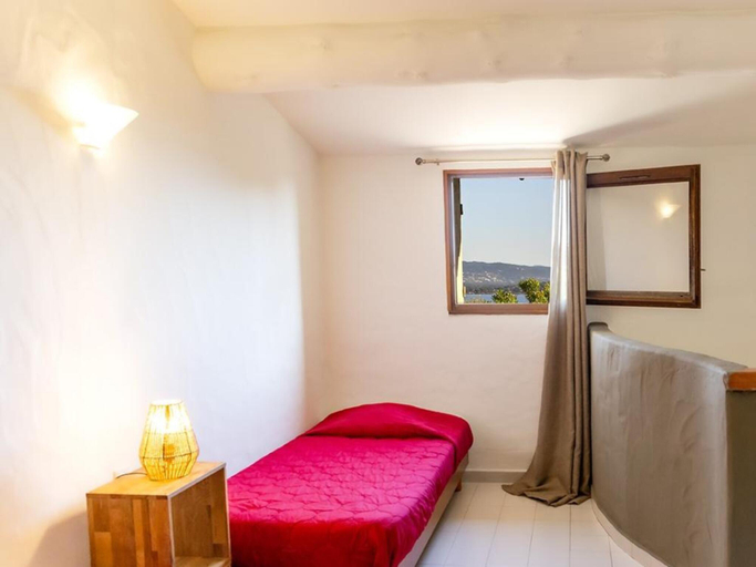 Bedroom 5, Getaway at a villa by the Sea, Corse-du-Sud