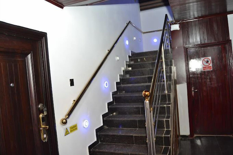 Others 4, Ilanga Suites, Ikpoba-Okha