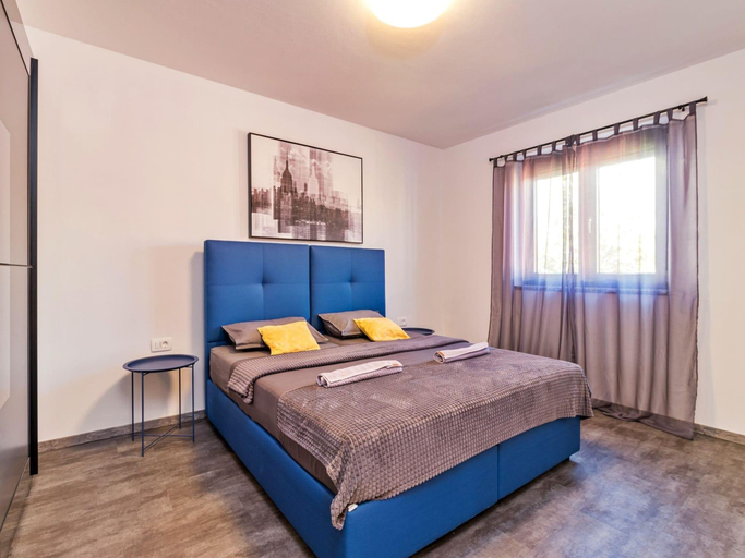 Bedroom 5, Spacious villa in Pula with heated pool, Vodnjan