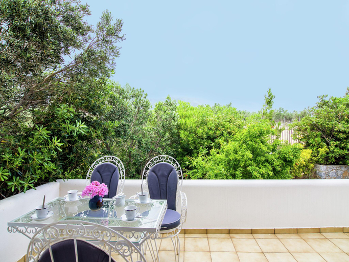 Others 5, Villa in Lefkogia with Private Pool, Crete