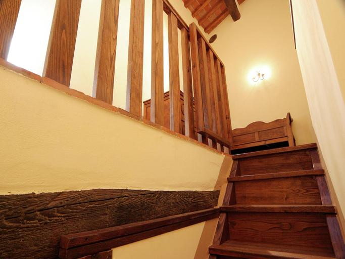 Others 3, Villa in Cortona with Pool & Garden, Arezzo