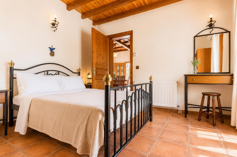 Bedroom 3, Villa Ioanna, Thessaly