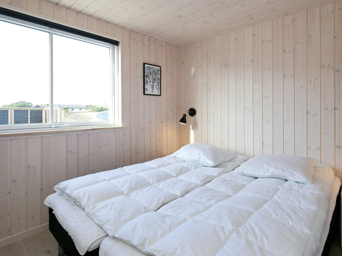 Bedroom 2, 5 Star Holiday Home in Ringkobing, Ringkøbing-Skjern