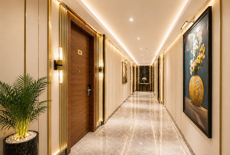 Public Area 2, Hotel West End Delhi Airport, Delhi