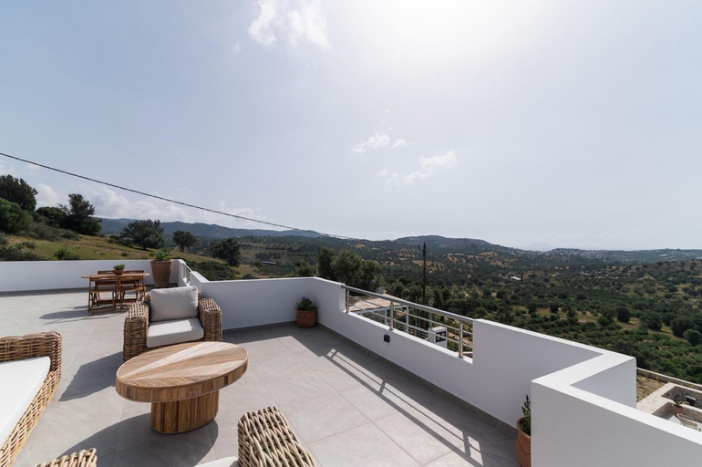 Others 3, Kyma Luxury Villa with private pool, Faistos