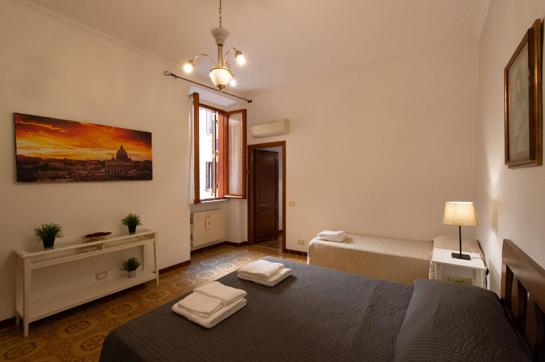 Bedroom 2, Domus Candia, Rome